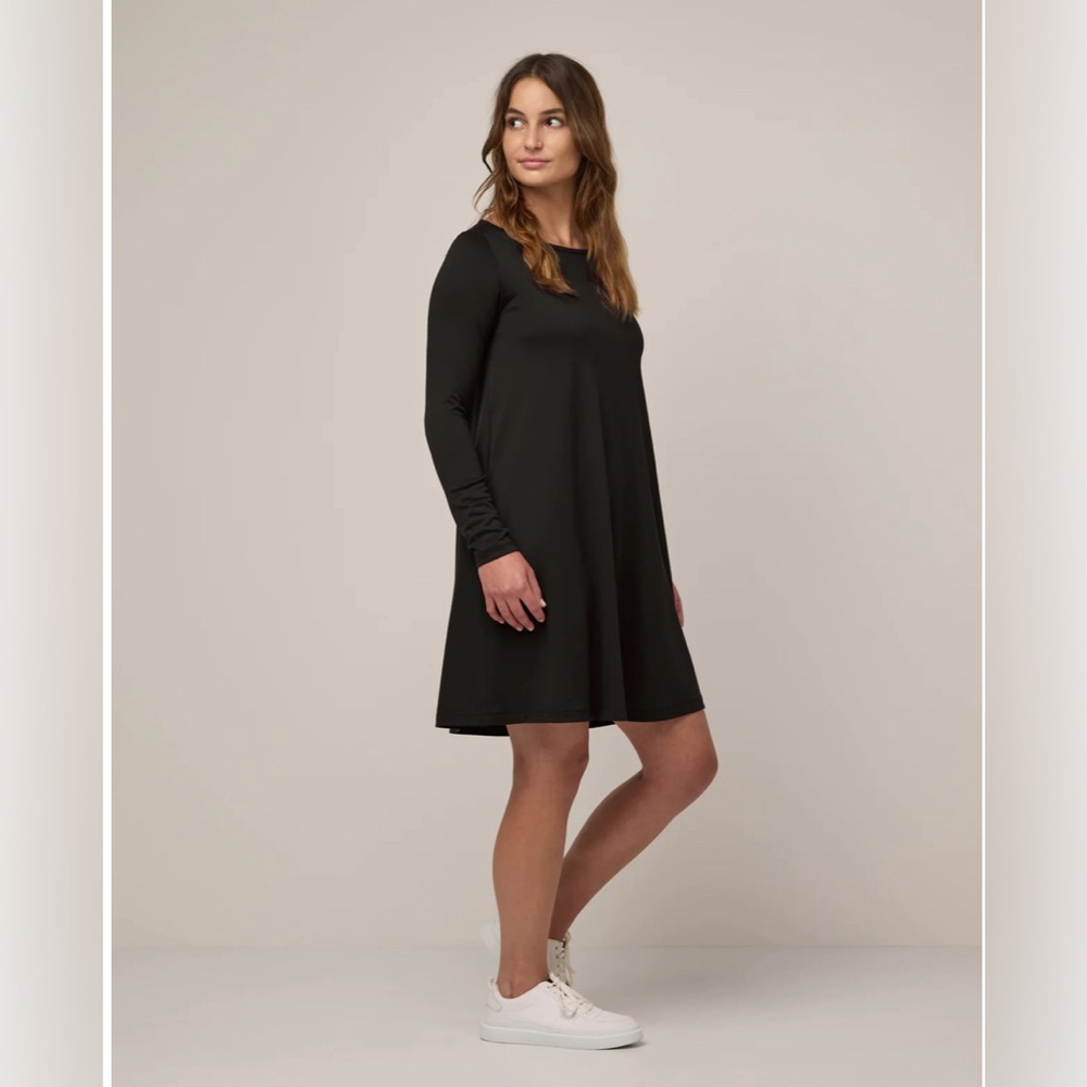 Wool& Rowena Swing Dress in Black M